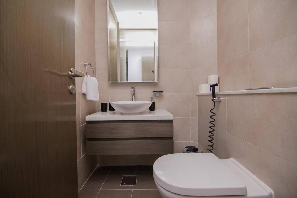 Luxury Hotel Apartment With A Canal View Ντουμπάι Εξωτερικό φωτογραφία